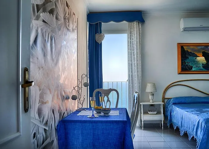 Il Bacio Di Capri